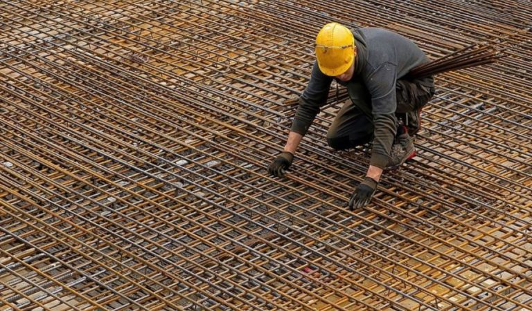 Binalardaki sarsıntı hasarlarından inşaat ustaları da sorumlu tutulacak